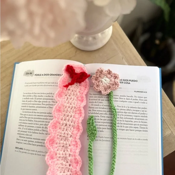 Set of 2 Handmade Crochet Flower Bookmarks | Pink & Green Boho Book Accessories - Picture 2 of 4